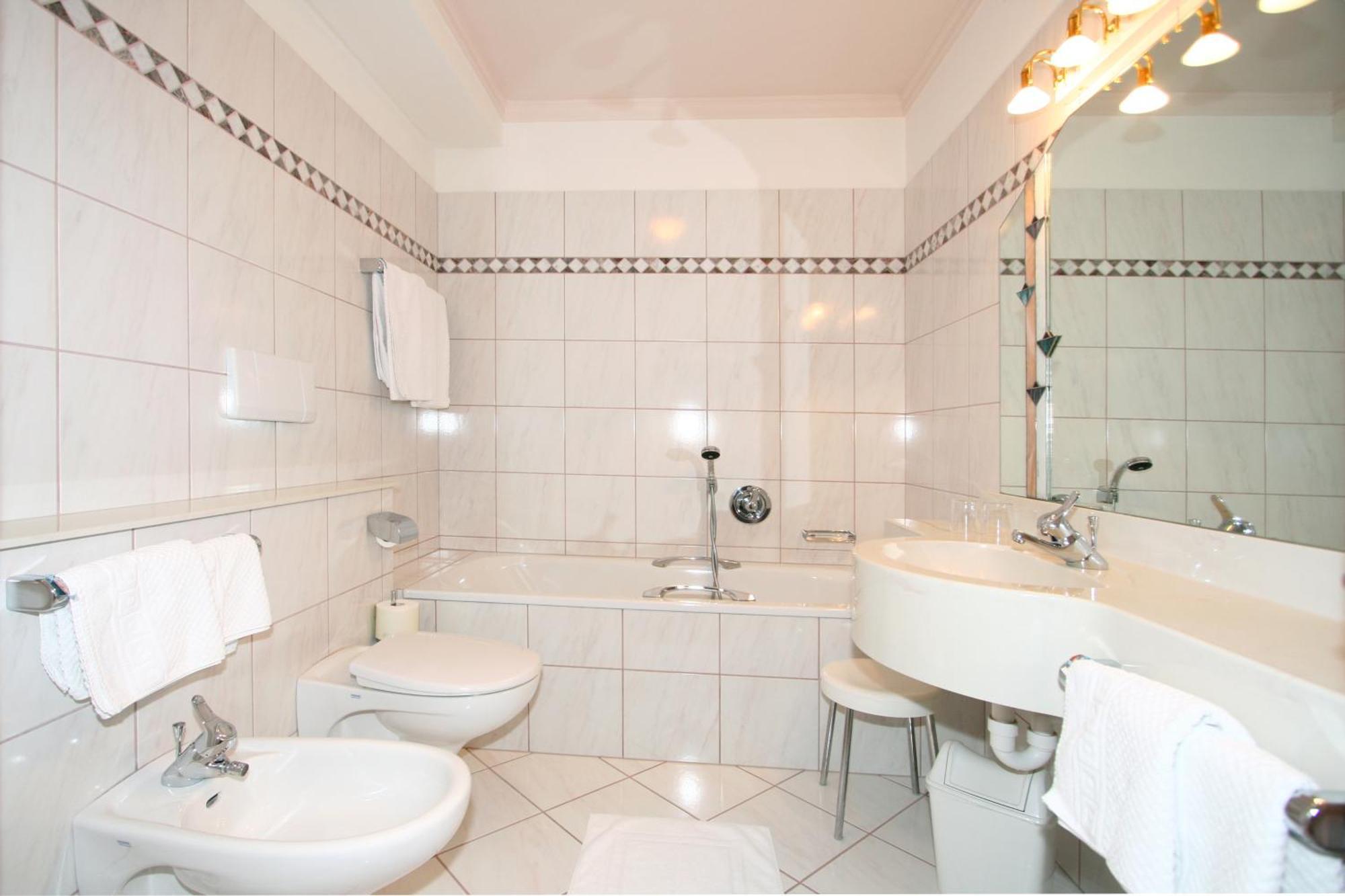 Apartmenthotel Ritterhof Suites & Breakfast Schenna Dış mekan fotoğraf